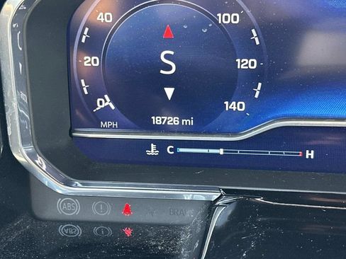 Used 2024 Chevrolet Silverado 1500 LT AWD/4WD image 21