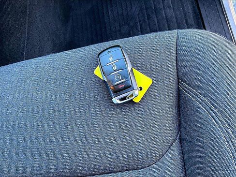 Used 2022 RAM 1500 Big Horn w/ Night Edition RWD image 10