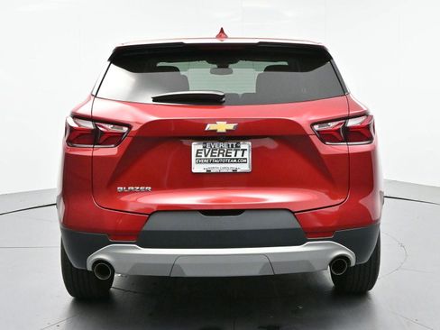 Used 2022 Chevrolet Blazer LT FWD image 6