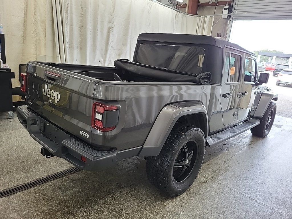 Used 2020 Jeep Gladiator Overland AWD/4WD image 3