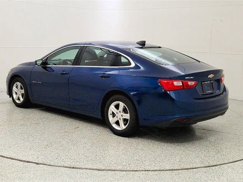 Used 2019 Chevrolet Malibu LS w/ Driver Confidence Package image 5