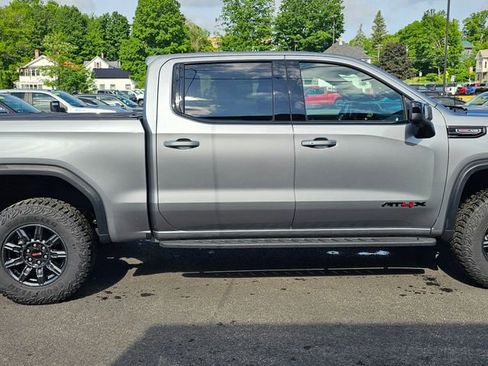 Used 2025 GMC Sierra 1500 AT4X AWD/4WD image 9