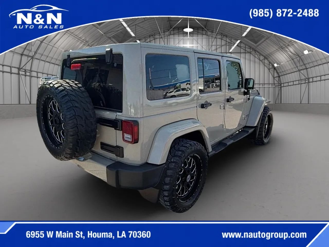 Used 2017 Jeep Wrangler Unlimited Sahara w/ Connectivity Group AWD/4WD image 5