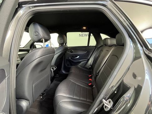 Used 2022 Mercedes-Benz GLC 300 4MATIC image 18