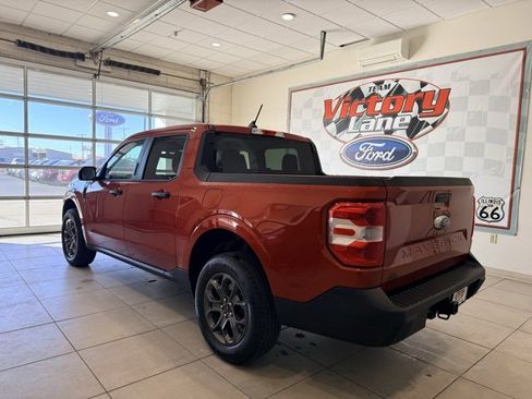 Used 2022 Ford Maverick XLT image 10
