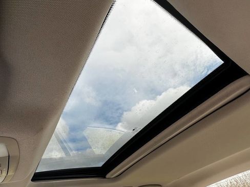 Used 2012 INFINITI G37 x Sedan w/ Premium Pkg image 19