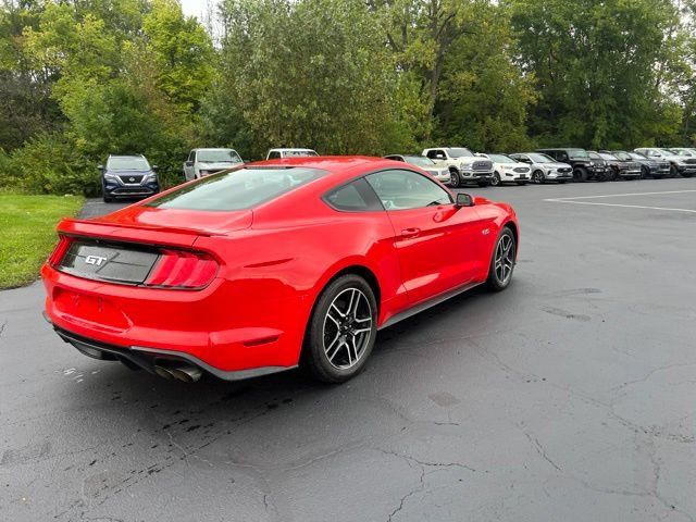 Used 2019 Ford Mustang GT RWD image 3