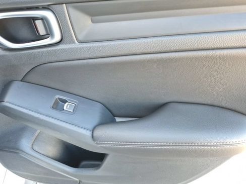 Certified 2024 Honda Civic EX-L image 33