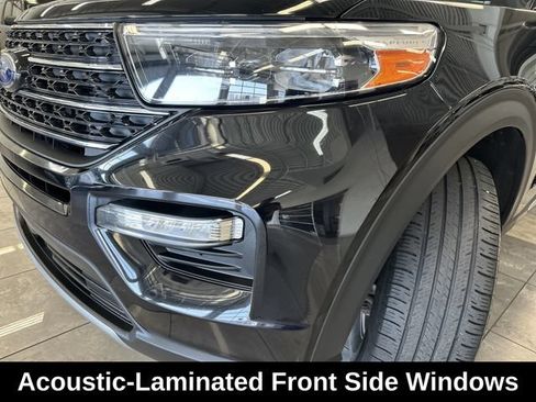 Used 2023 Ford Explorer XLT w/ Equipment Group 202A AWD/4WD image 19