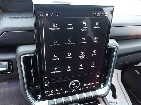 New 2025 GMC Yukon XL Denali w/ LPO, Illumination Package image 21