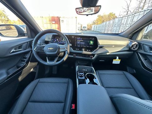 New 2026 Chevrolet Equinox LT w/ Convenience Package II image 21