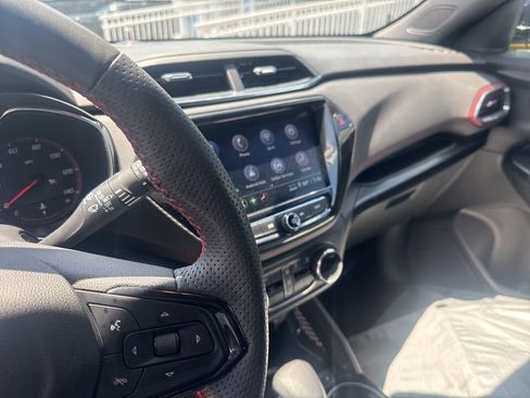 Used 2023 Chevrolet TrailBlazer RS w/ Convenience Package FWD image 19