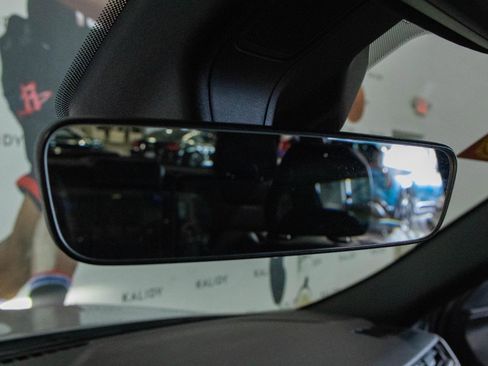 Used 2025 Jeep Grand Cherokee Altitude AWD/4WD image 12