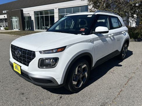 New 2026 Hyundai Venue SEL FWD image 1