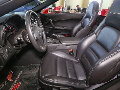 Used 2010 Chevrolet Corvette Grand Sport w/ Preferred Equipment Group RWD image 21