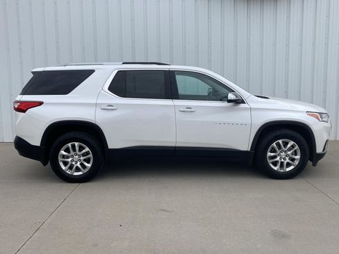 Used 2018 Chevrolet Traverse LT FWD image 4