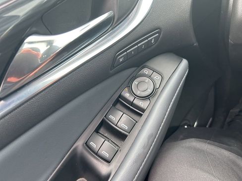 Used 2024 Buick Enclave Premium w/ Experience Buick Package image 7