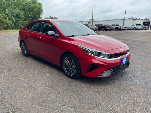 Used 2024 Kia Forte GT-Line w/ GT-Line Premium Package FWD image 7