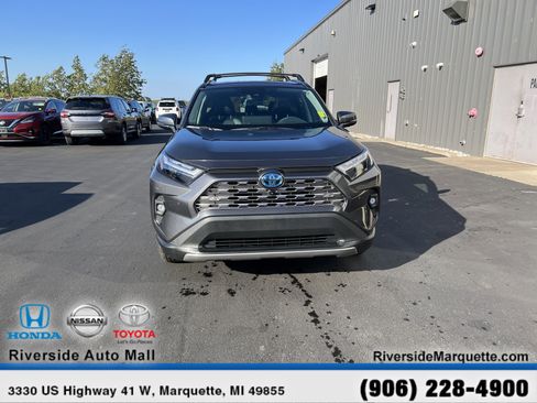 Used 2023 Toyota RAV4 Limited image 2