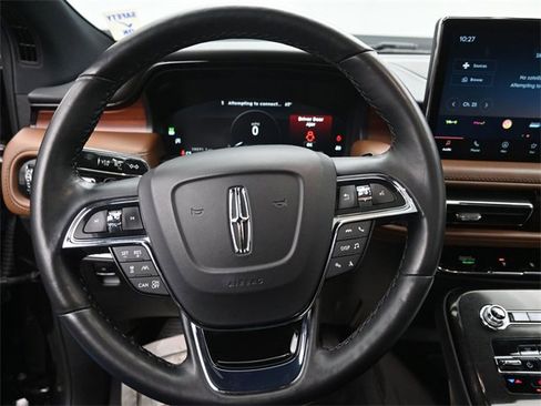 Certified 2023 Lincoln Nautilus Reserve w/ Equipment Group 201A image 15