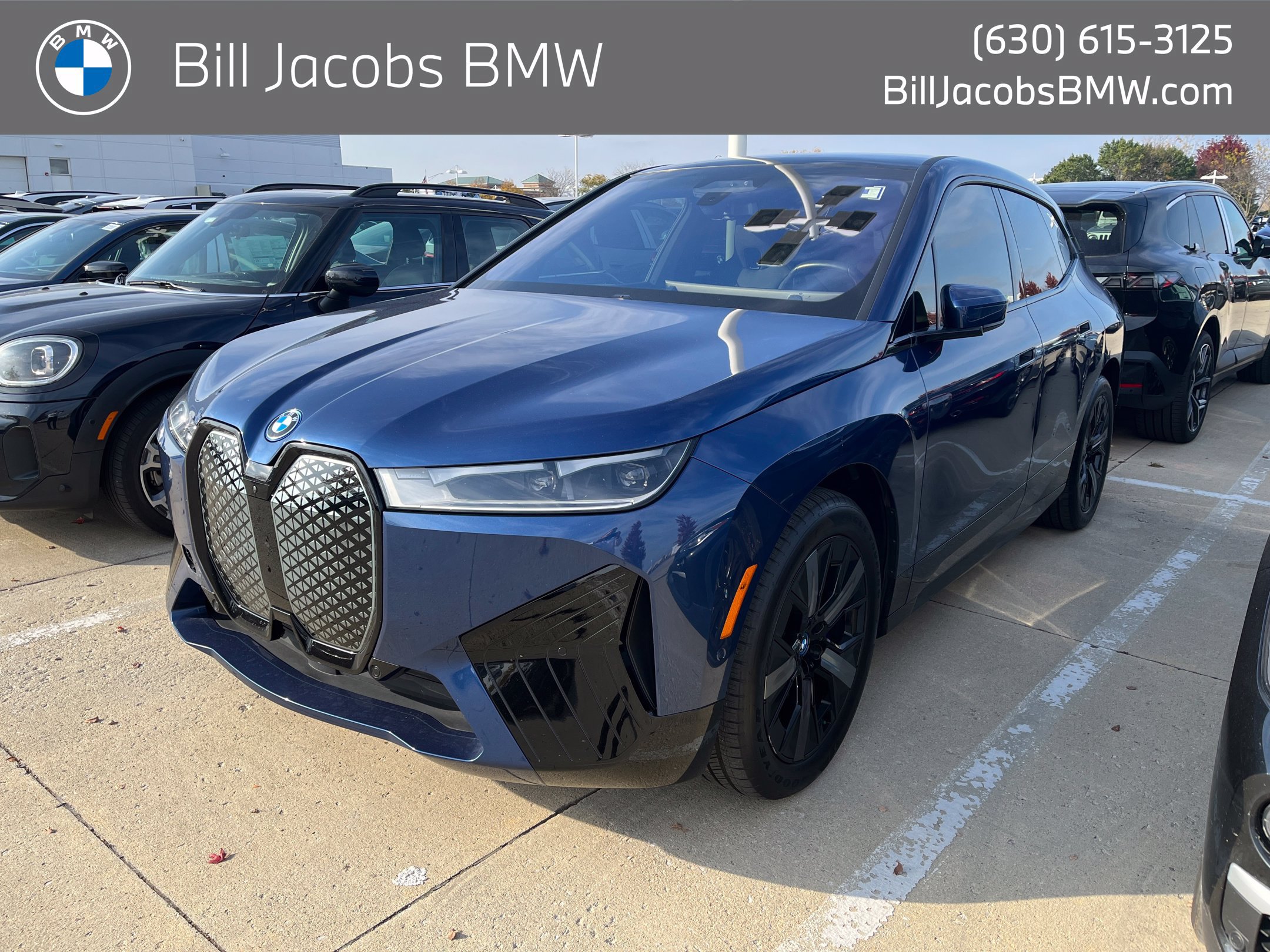 Used 2024 BMW iX xDrive50 w/ Sport Package AWD/4WD image 1