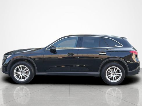 Used 2023 Mercedes-Benz GLC 300 4MATIC image 2