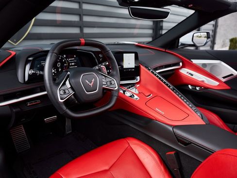 Used 2022 Chevrolet Corvette Stingray Preferred Conv w/ Z51 Performance Package image 2