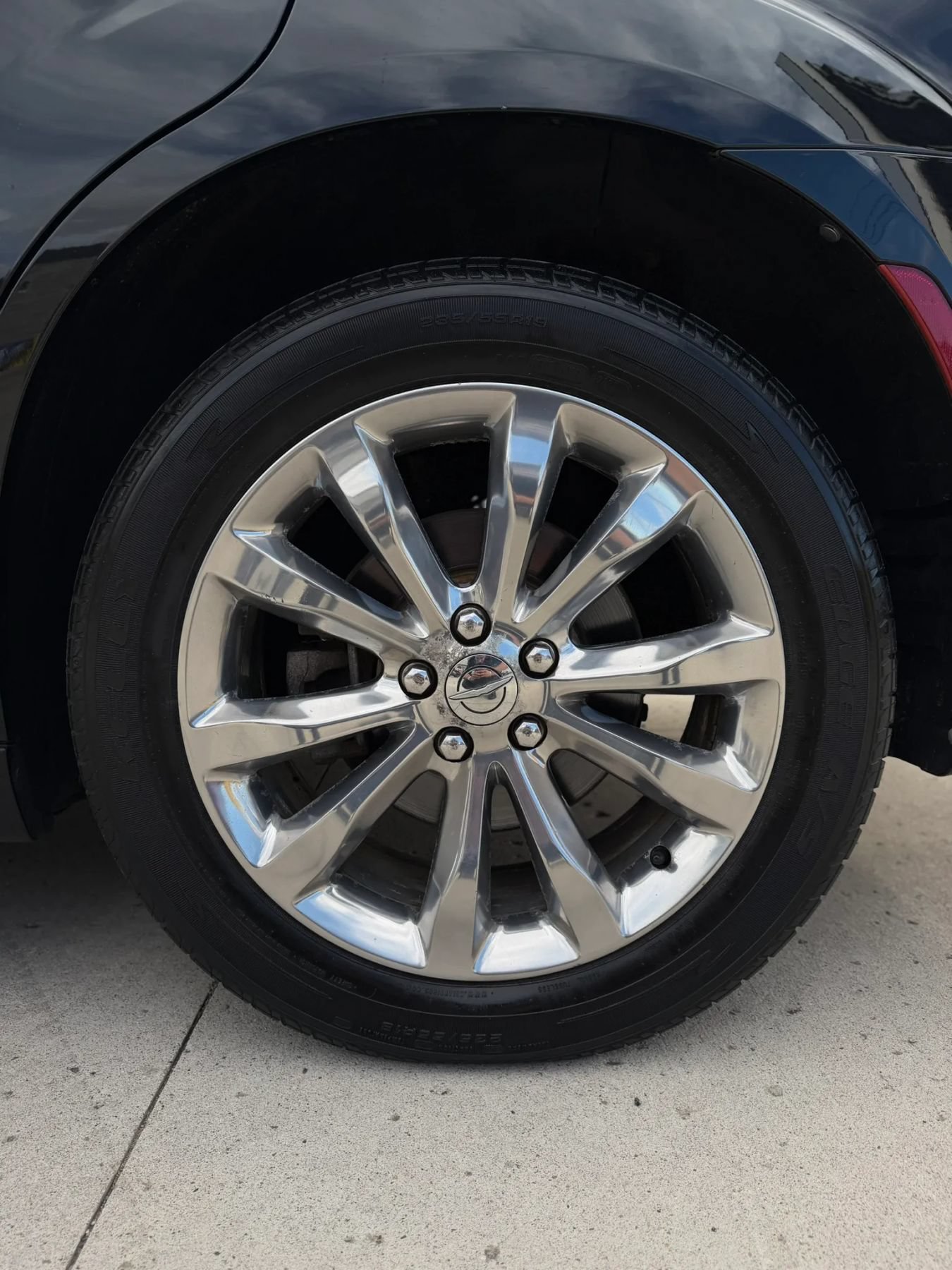 Used 2015 Chrysler 300 Limited w/ 300 Premium Group AWD/4WD image 14