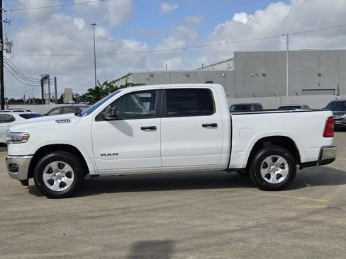 Used 2025 RAM 1500 Big Horn AWD/4WD image 6