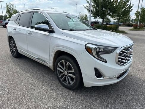 Used 2018 GMC Terrain Denali w/ Comfort Package AWD/4WD image 1