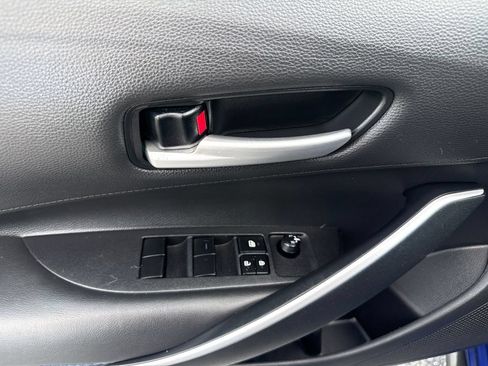 Used 2020 Toyota Corolla SE FWD image 16