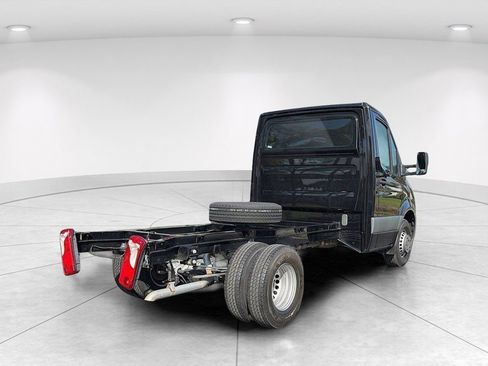 Used 2023 Mercedes-Benz Sprinter 3500 image 4