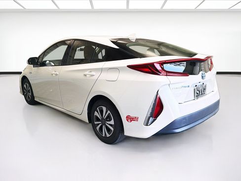 Used 2017 Toyota Prius Prime Plus FWD image 6