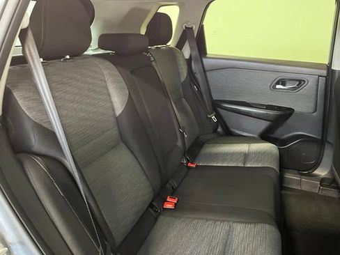 Used 2023 Nissan Rogue SV FWD image 13