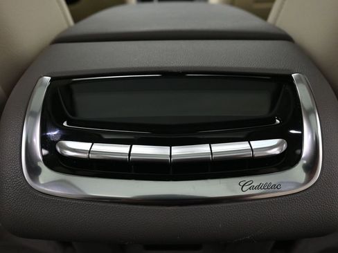 Used 2023 Cadillac XT6 Premium Luxury w/ Technology Package image 8