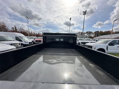 New 2024 Ford F550 4x4 Regular Cab Super Duty image 39