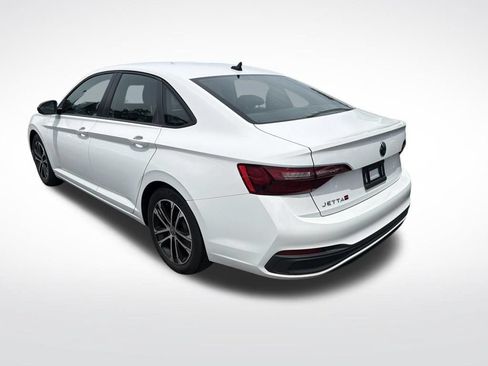 Used 2022 Volkswagen Jetta Sport FWD image 4