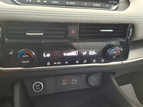 Used 2022 Nissan Rogue SV w/ SV Premium Package AWD/4WD image 23
