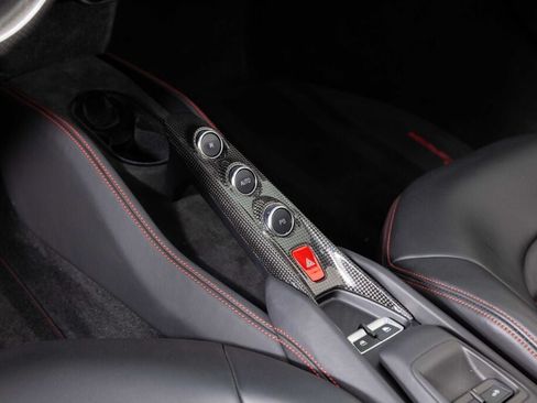 Used 2022 Ferrari F8 Tributo RWD image 51