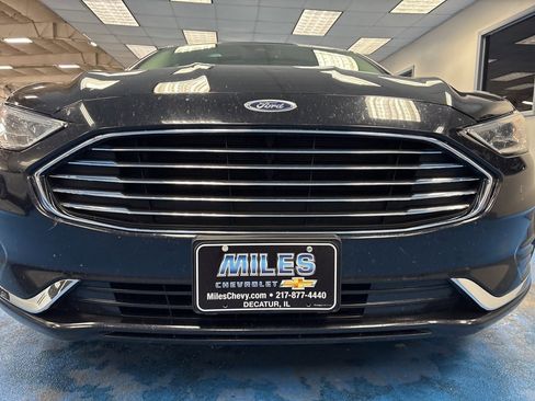 Used 2020 Ford Fusion SEL image 14