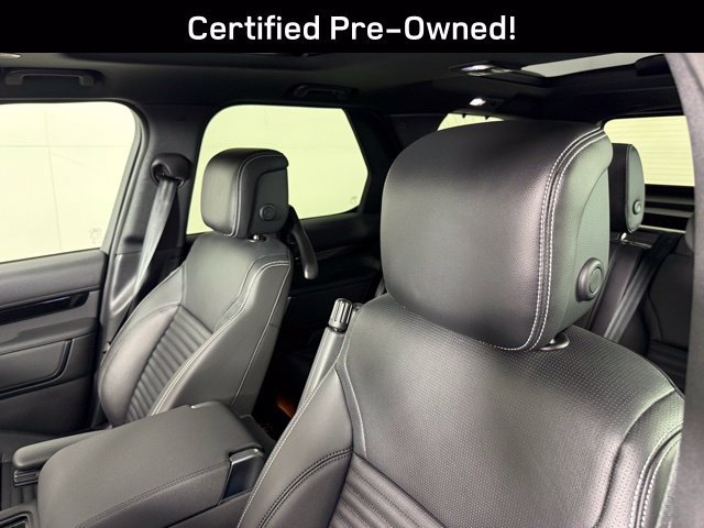 Used 2025 Land Rover Discovery S AWD/4WD image 14