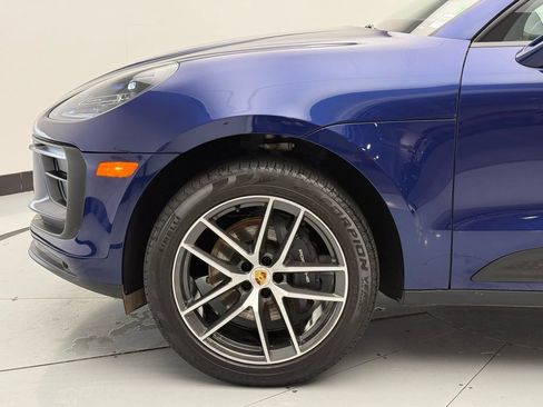 Used 2025 Porsche Macan image 48