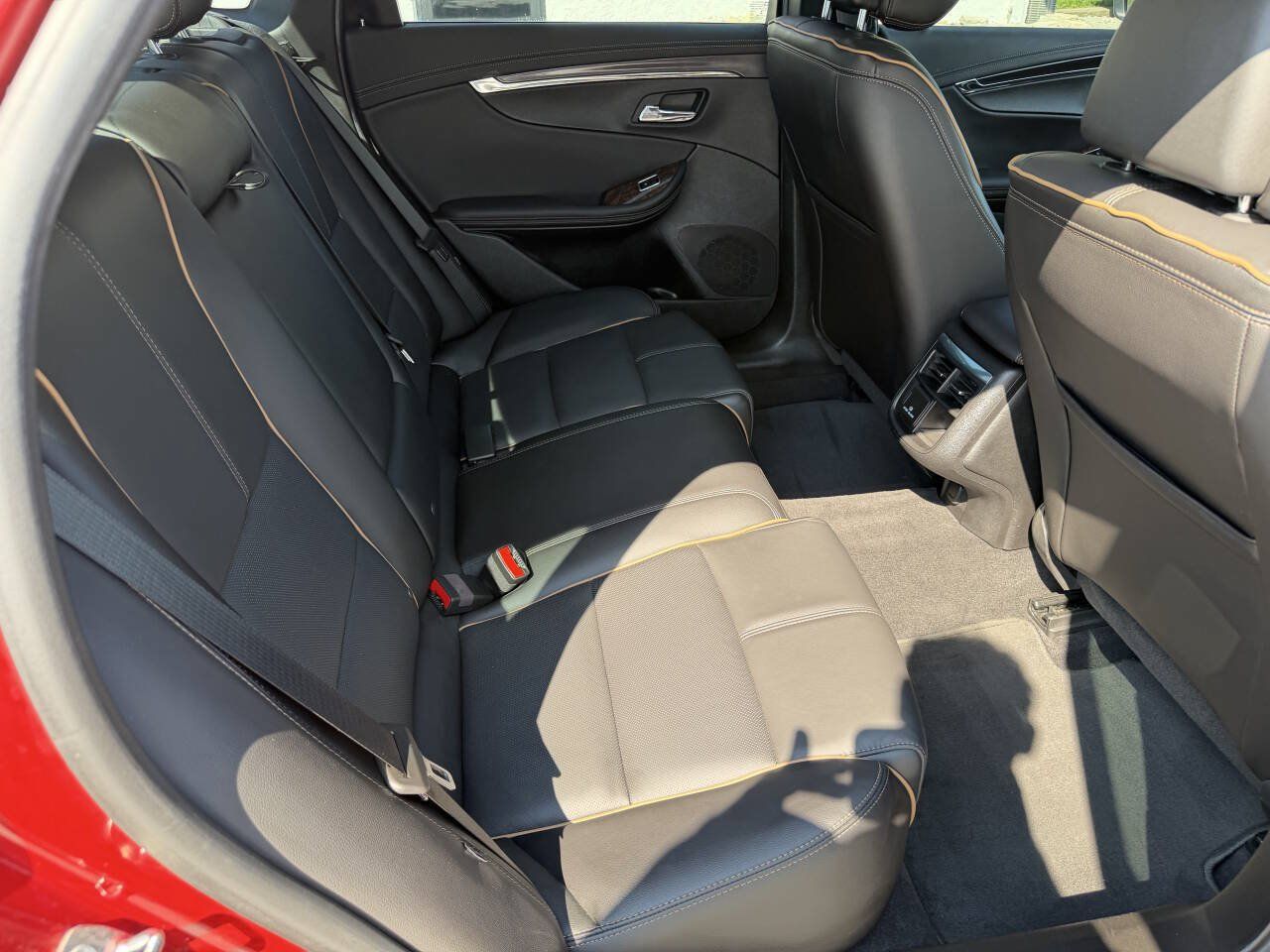 Used 2014 Chevrolet Impala LTZ FWD image 19