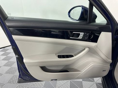 Certified 2022 Porsche Panamera RWD image 16
