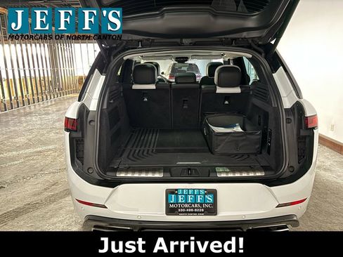 Used 2023 Land Rover Range Rover Sport Autobiography image 7