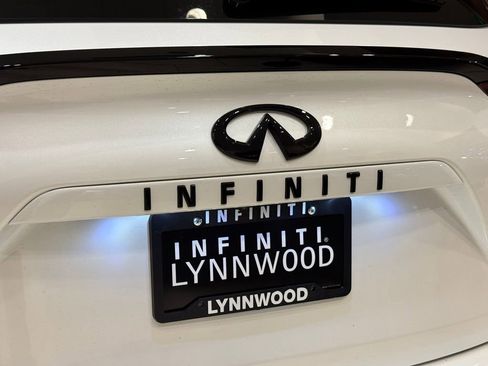 New 2025 INFINITI QX50 Sport image 23
