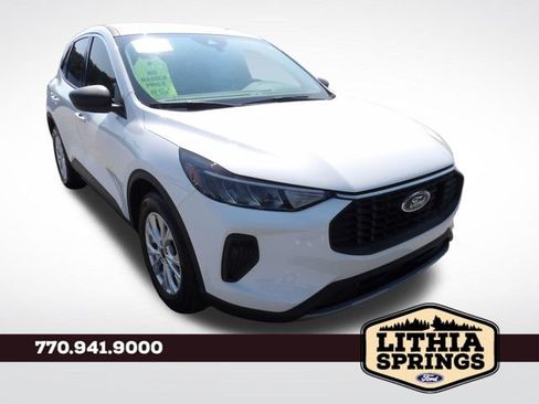 Used 2023 Ford Escape Active w/ Cold Weather Package FWD image 1