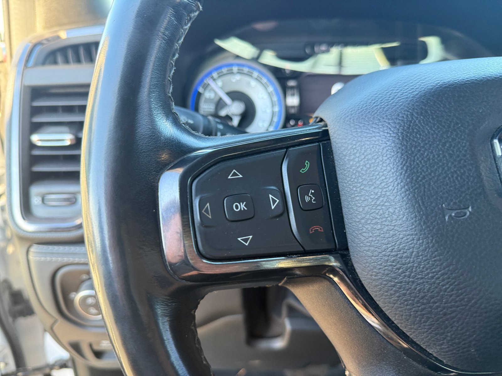Used 2022 RAM 1500 Limited w/ Body Color Bumper Group AWD/4WD image 24