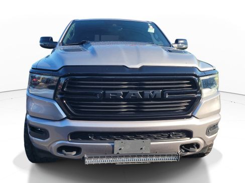 Used 2024 RAM 1500 Laramie AWD/4WD image 2