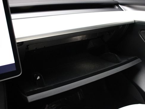 Used 2023 Tesla Model 3 Standard Range image 26